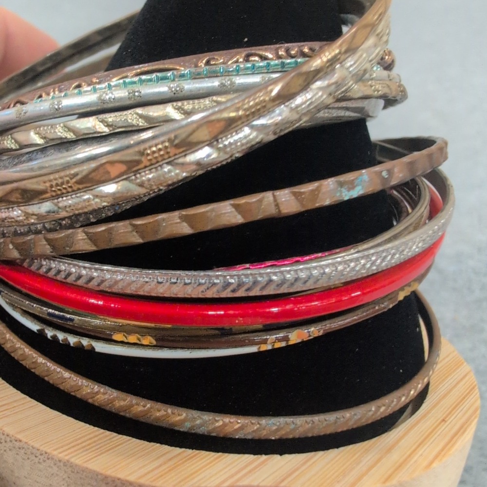 Vintage Stackable Bangle Bracelets Gold Tone Silver Tone Red Accents - Picture 3 of 3